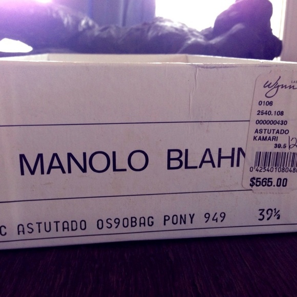 Manolo Blahnik Peep Toe Heels in Tiger Print - Picture 2 of 5